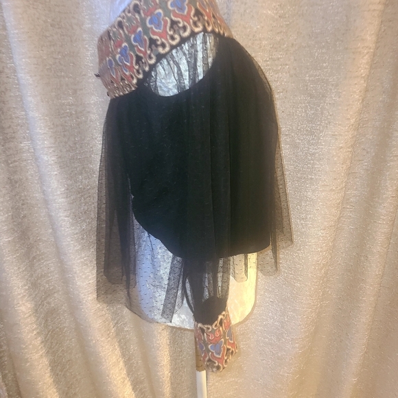 Alice + Olivia Black Blouse with Multicolor Embroidery Size 2 - Picture 4 of 9